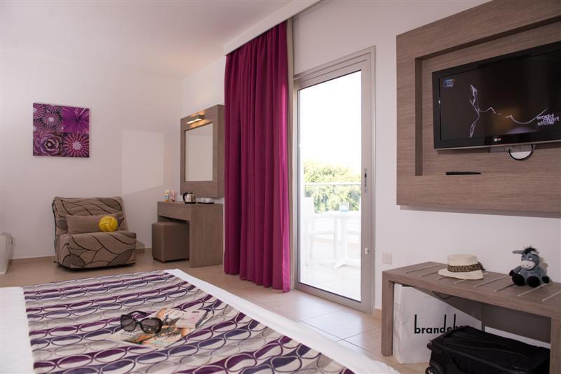 New Famagusta Hotel & Suites Ayia Napa Exterior foto