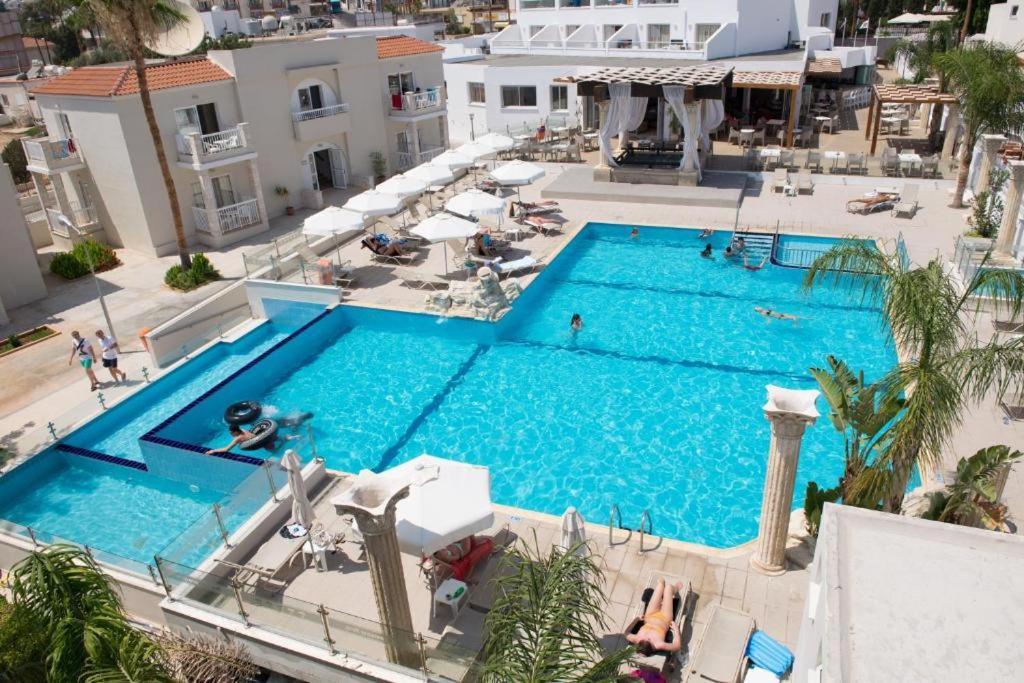 New Famagusta Hotel & Suites Ayia Napa Exterior foto